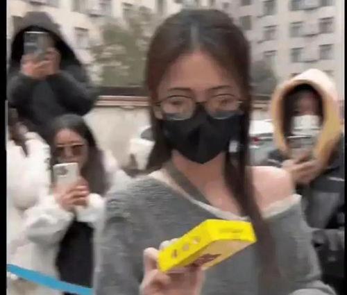 吃瓜爆料小区邻居视频,视频爆料引发热议 第2张 吃瓜爆料小区邻居视频,视频爆料引发热议 第2张