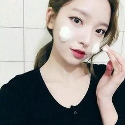 吃瓜女网红图片高清,揭秘吃瓜女网红的时尚风采  第3张