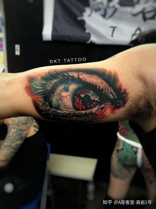 纹身店的网红吃瓜,揭秘娱乐圈幕后真相