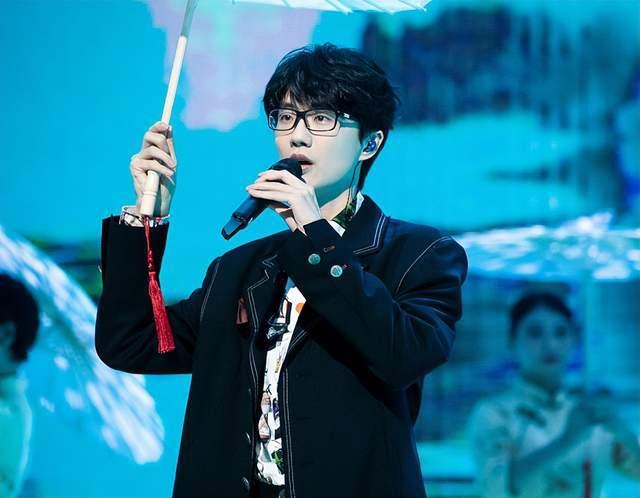 许嵩恋爱爆料视频播放下载,播放下载量惊人揭秘  第2张